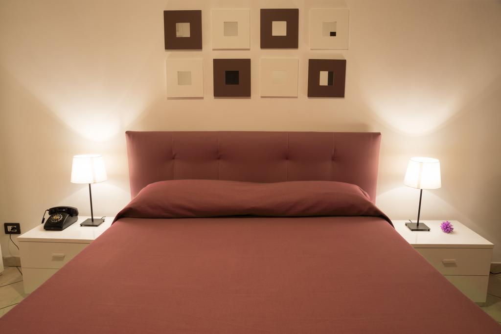 Termini In Bed Bed & Breakfast Rome Room photo